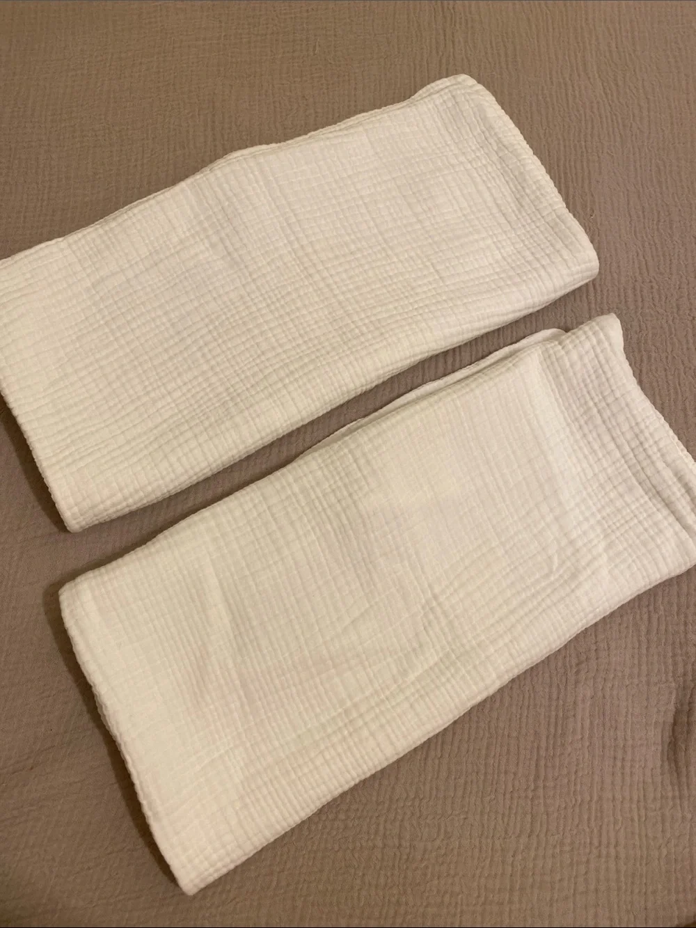 Parachute White Muslin Cotton 2 King Size Pillowcase.